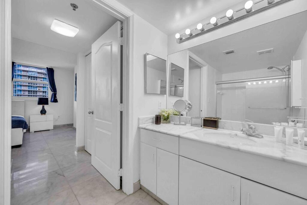Iconic High Floor 3 Bedrooms In The Heart Of Miami Kültér fotó